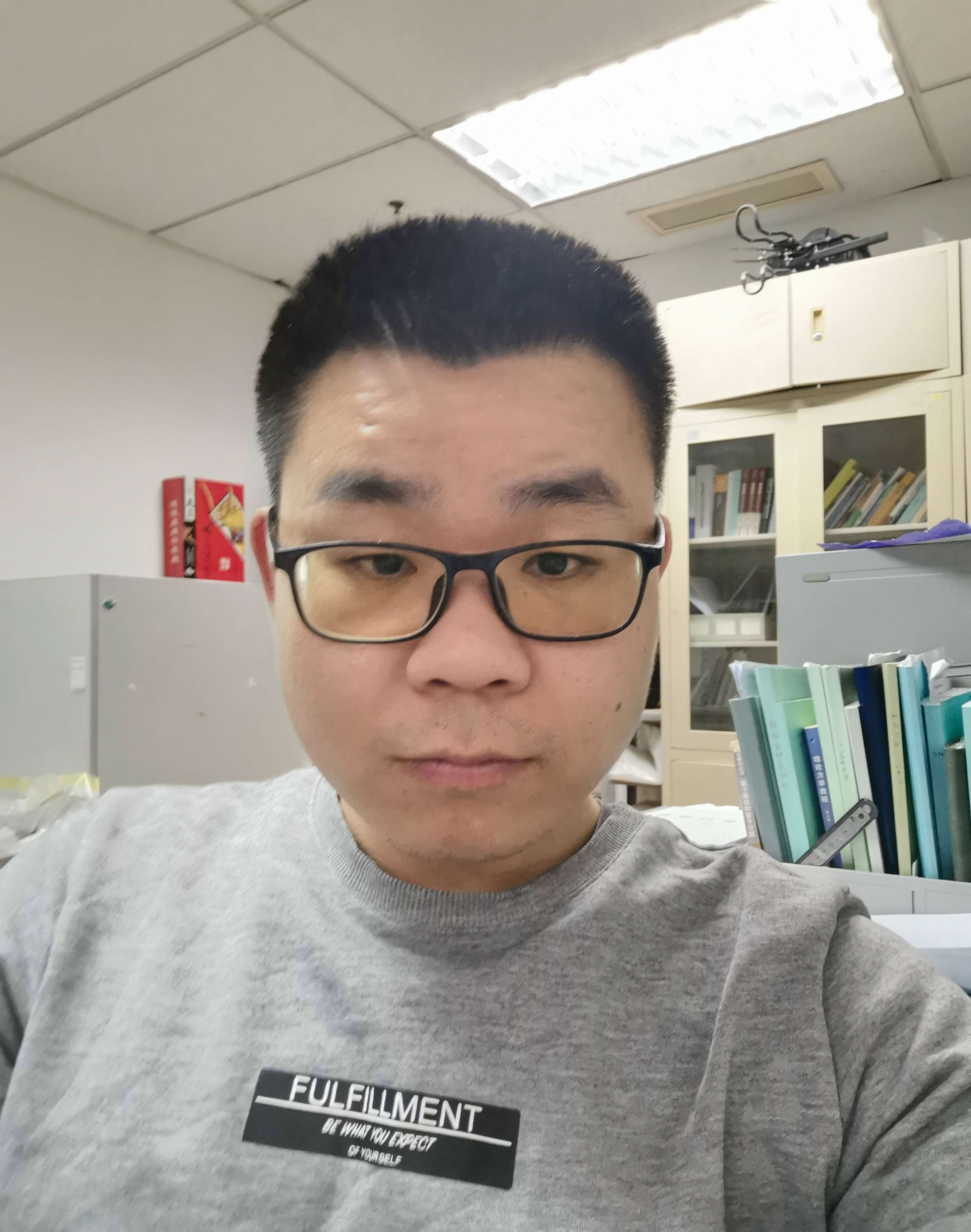 Zhong-Cheng Xiang